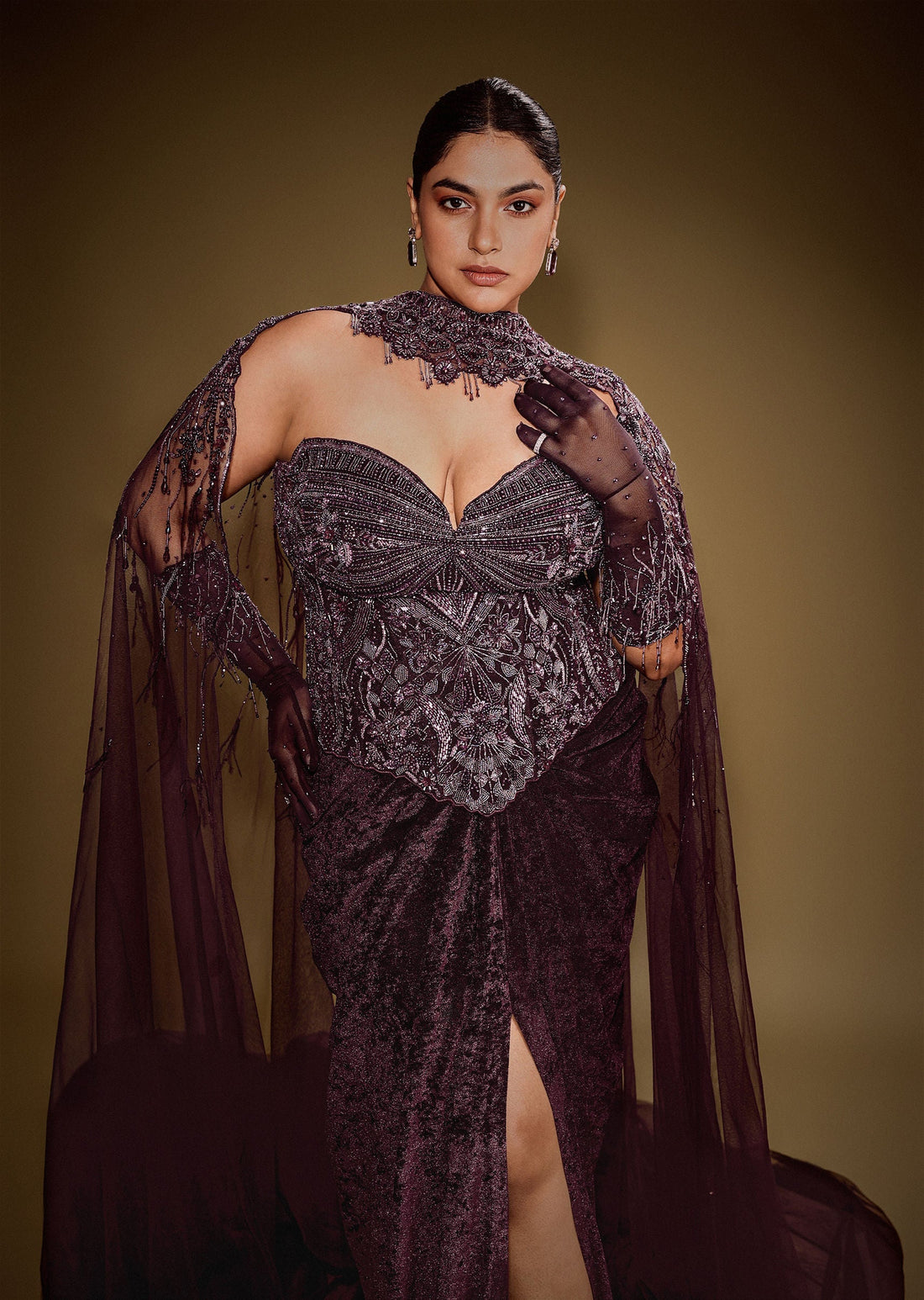 Wine Velvet Corset Set With Drape Skirt And Embroidered Cape