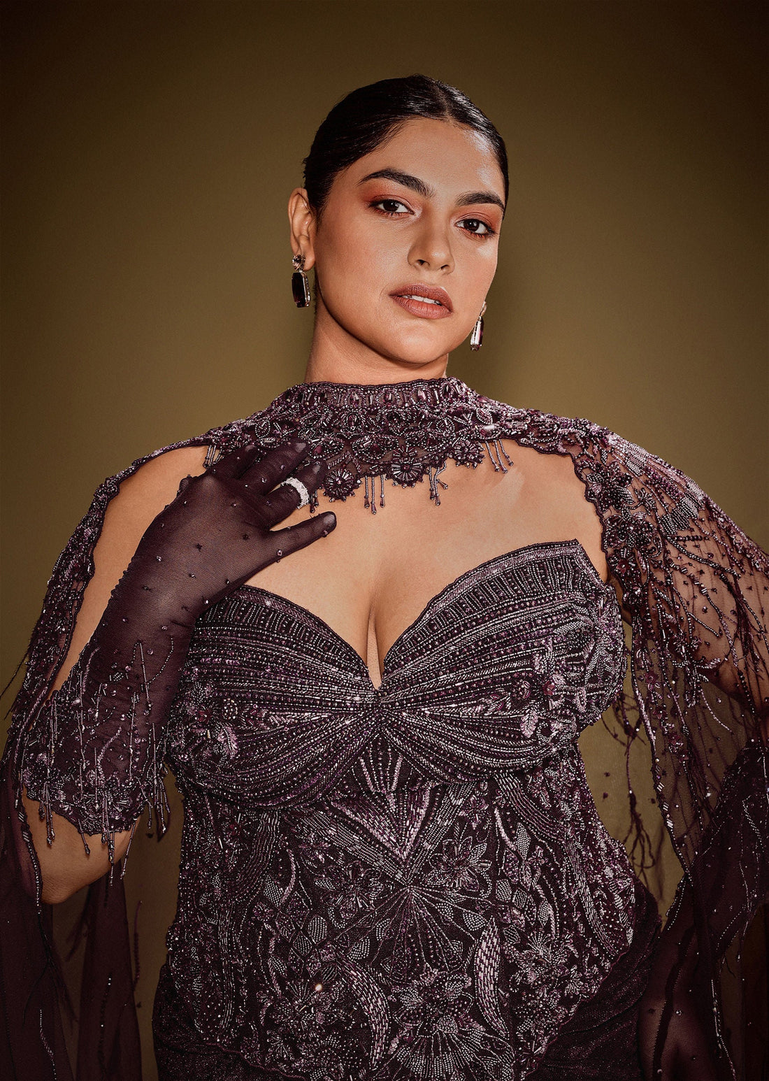 Wine Velvet Corset Set With Drape Skirt And Embroidered Cape